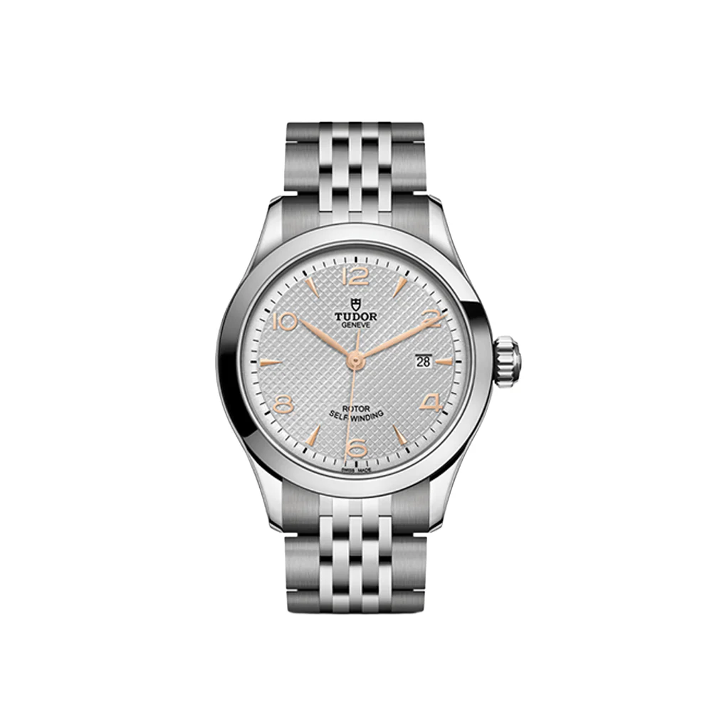 1926 28mm - Silver on Bracelet