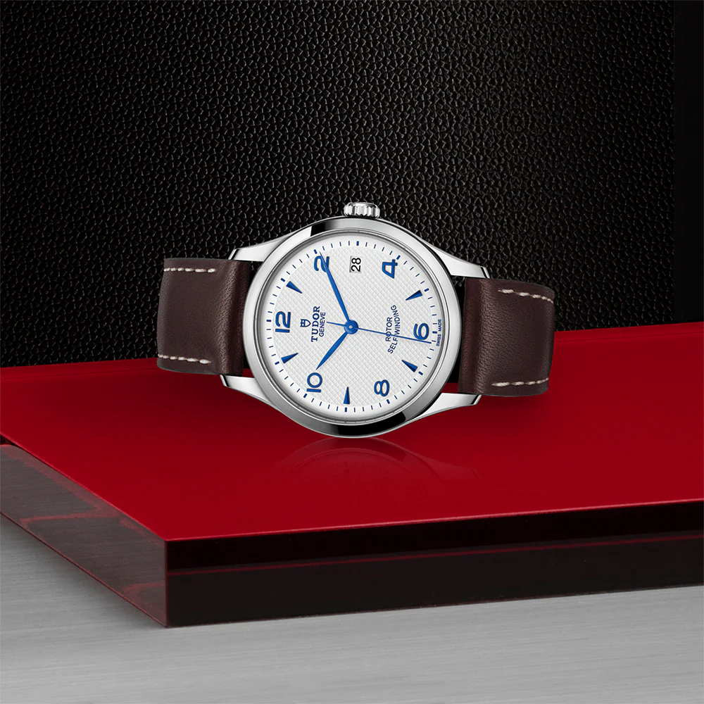 1926 36mm - Opaline on Leather Strap - Image 3