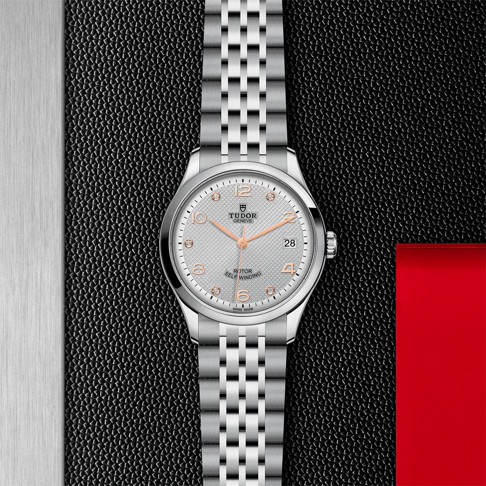 1926 36mm - Silver, Diamond-Set on Bracelet - Image 2