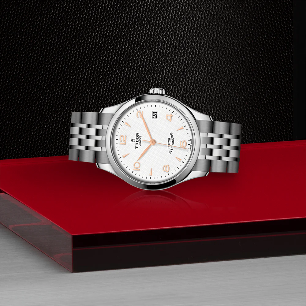 1926 36mm - White on Bracelet - Image 3