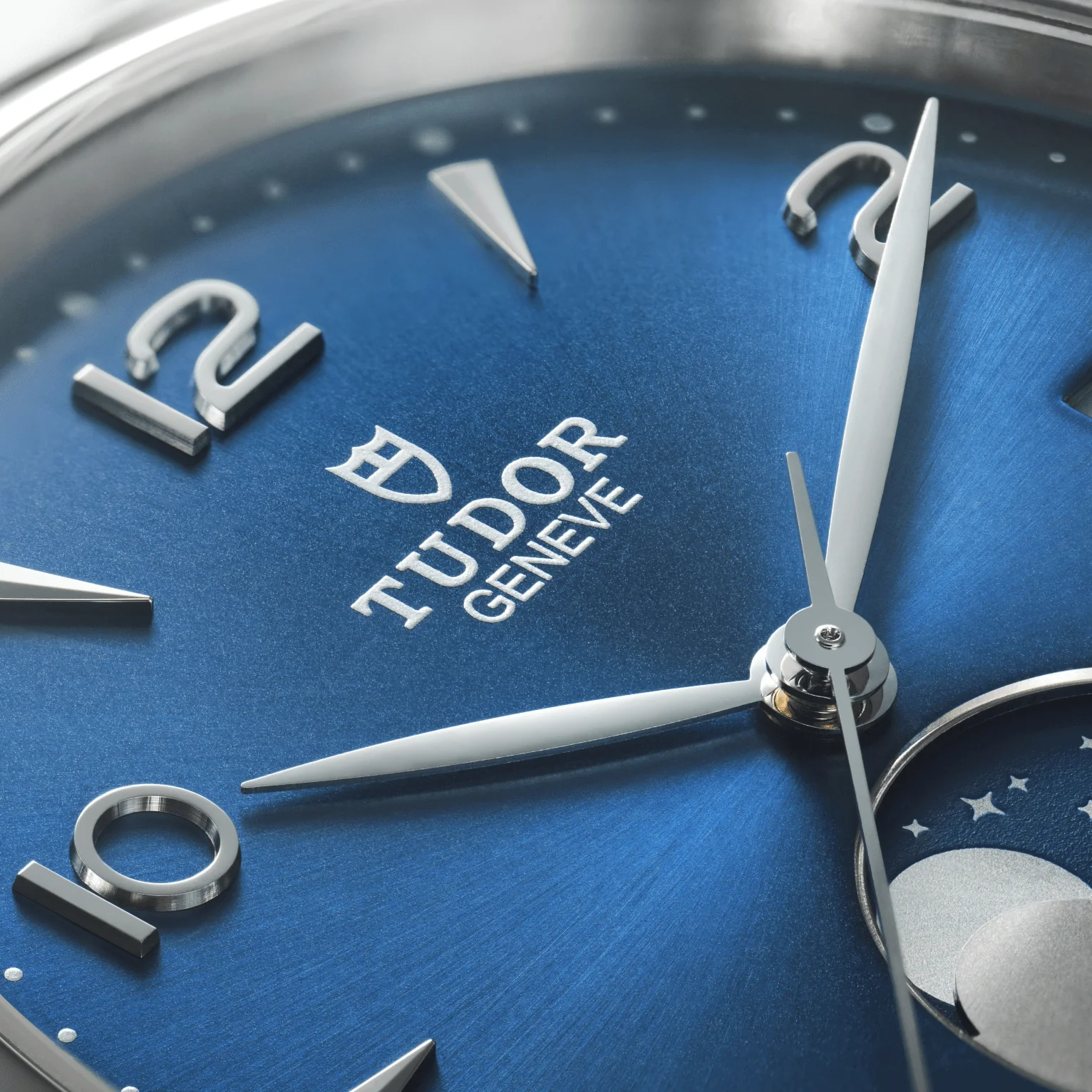 1926 Luna 39mm - Blue on Bracelet - Image 4