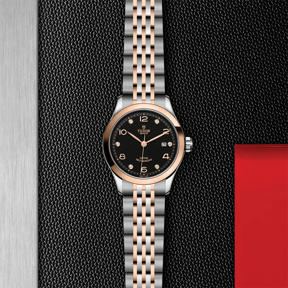 1926 Two-Tone 28mm - Black, Diamond-Set on Bracelet - Image 2