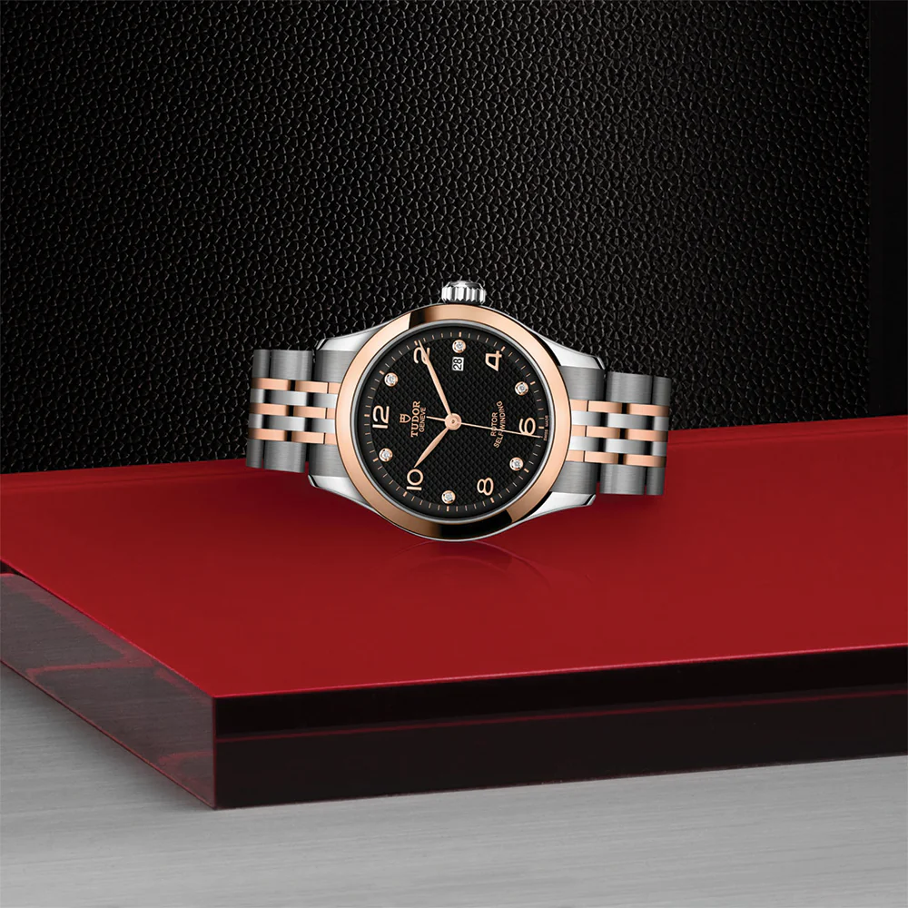 1926 Two-Tone 28mm - Black, Diamond-Set on Bracelet - Image 3