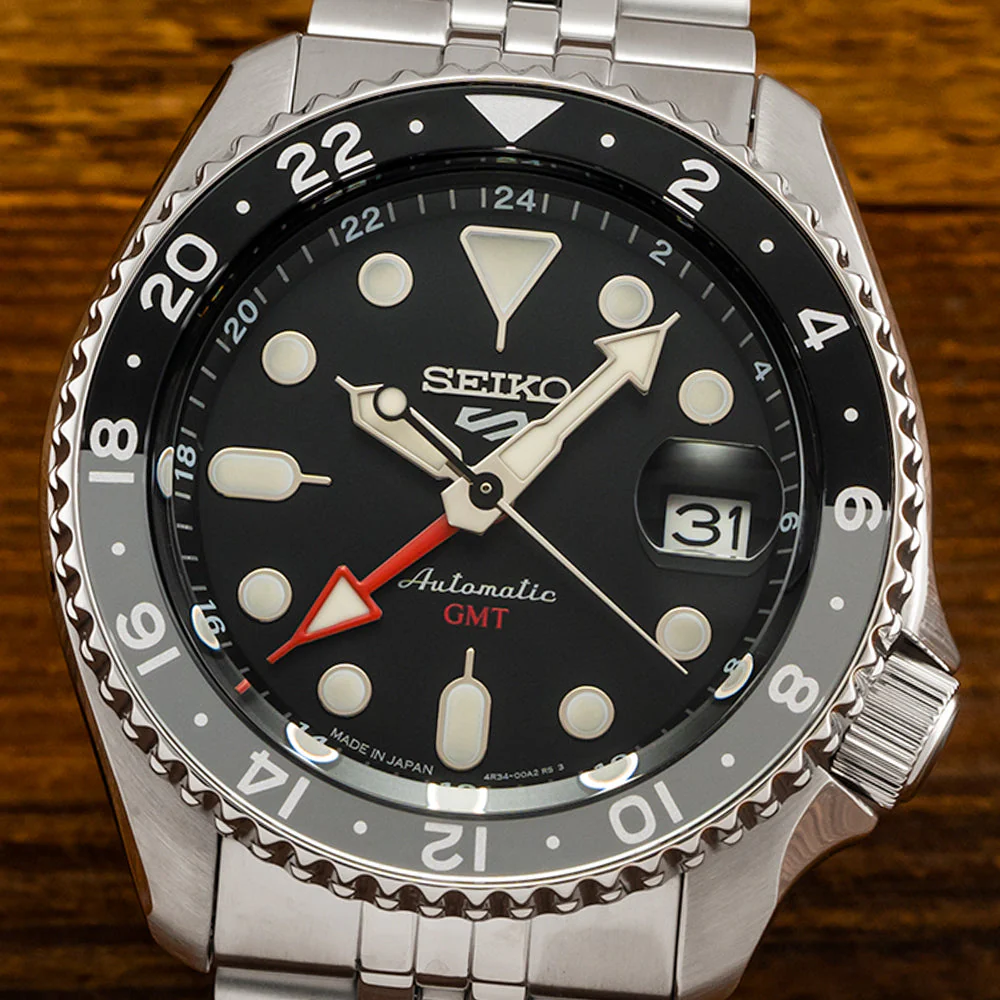 SSK001 5 Sports GMT 42.5mm - Black on Bracelet - Image 4