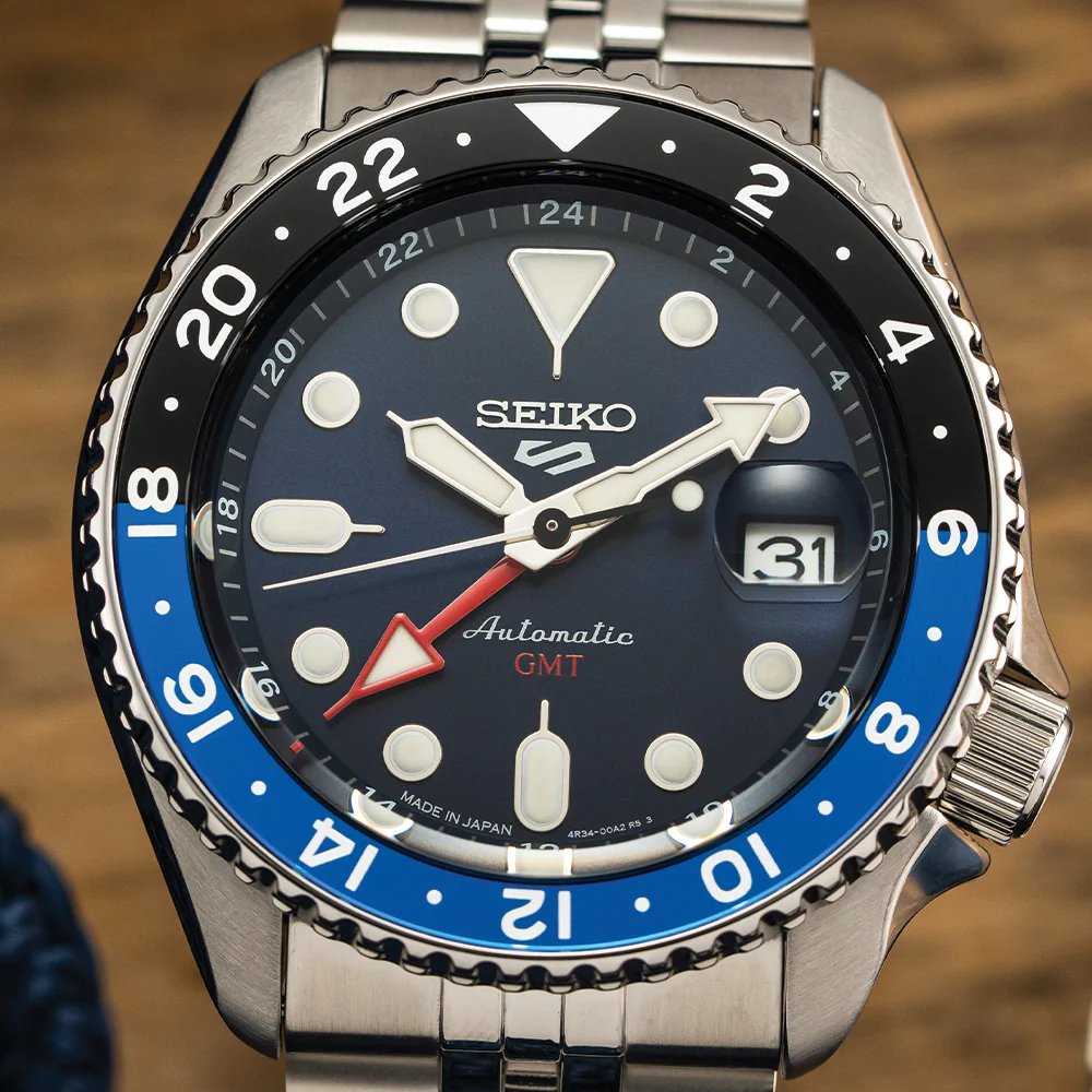SSK003 5 Sports SKX GMT 42.5mm - Blue on Bracelet - Image 5