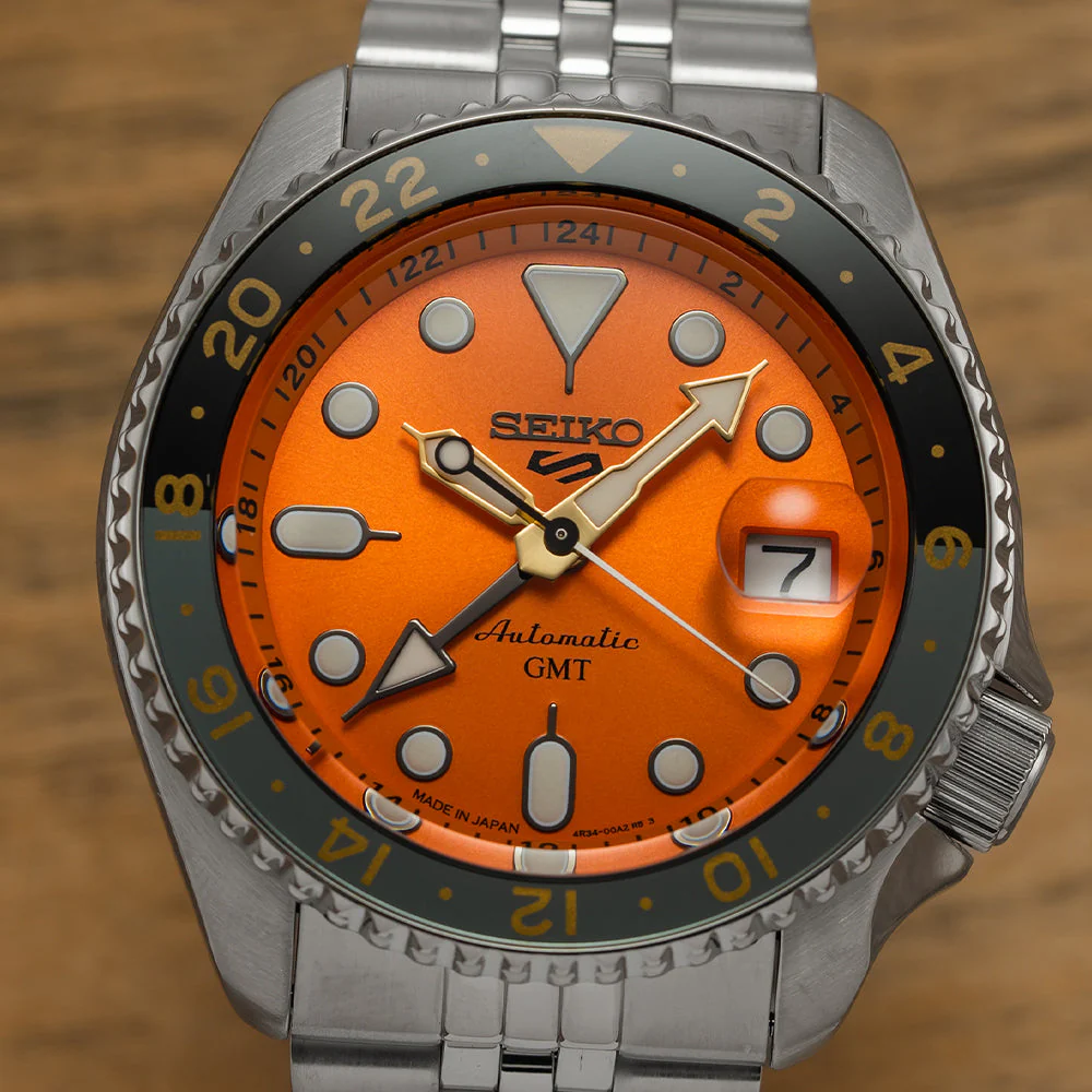 SSK005 5 Sports GMT 42.5mm - Orange on Bracelet - Image 3