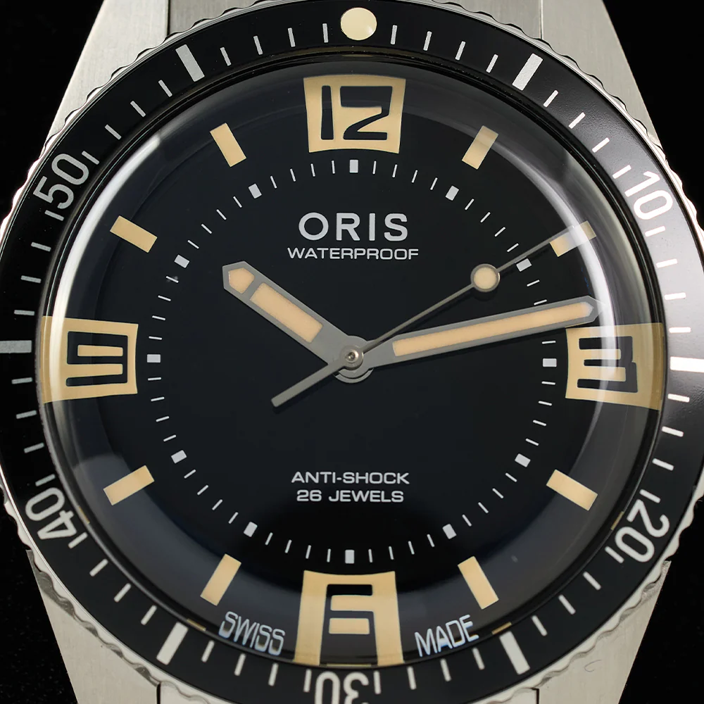 60th Anniversary Edition Divers Sixty-Five 40mm - Black on Bracelet with Leather Strap - Image 5