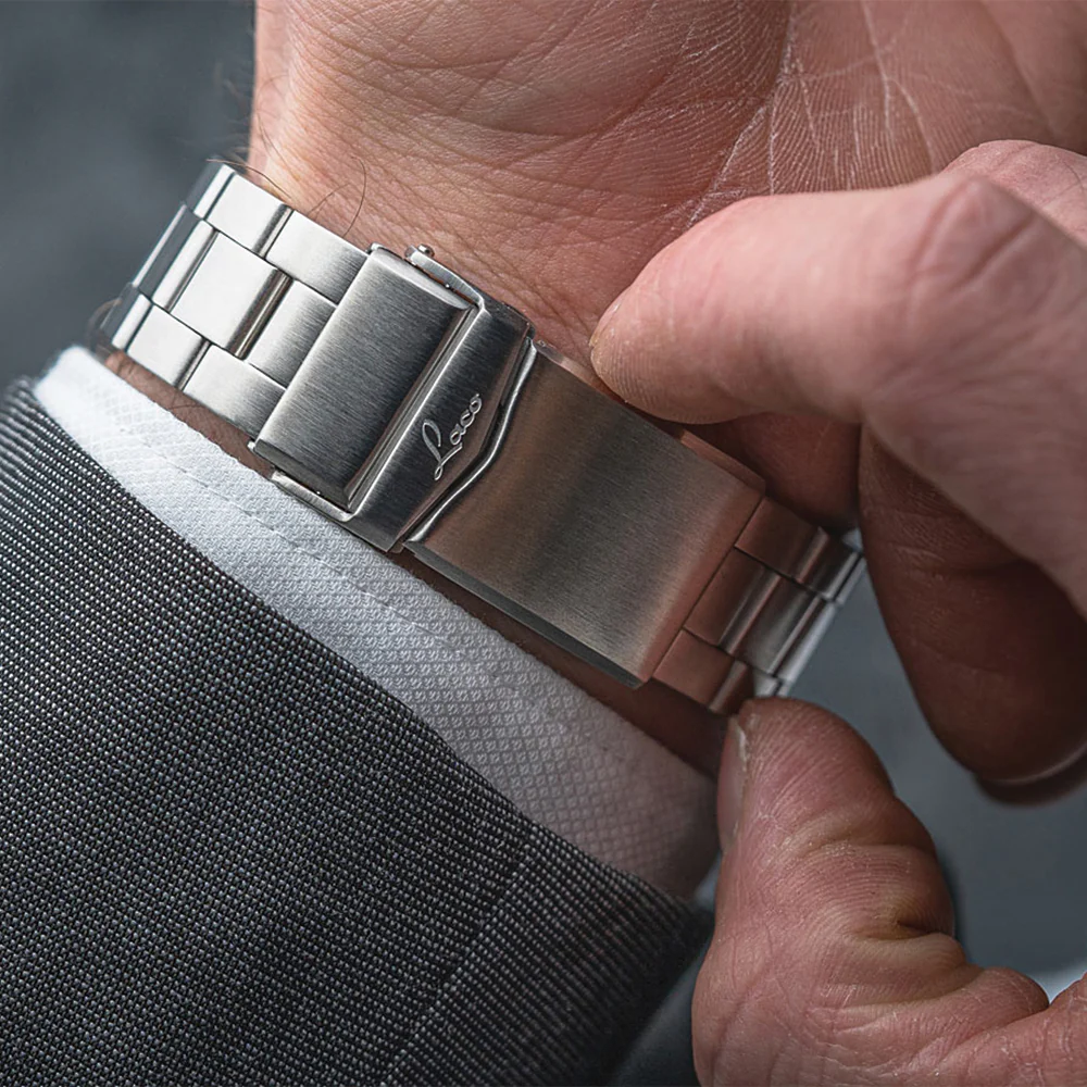 Pilot Watch Basic Aachen MB Automatic 42mm - Grey on Bracelet - Image 8
