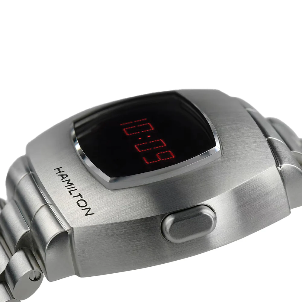 American Classic PSR Digital Quartz - Black on Bracelet - Image 5