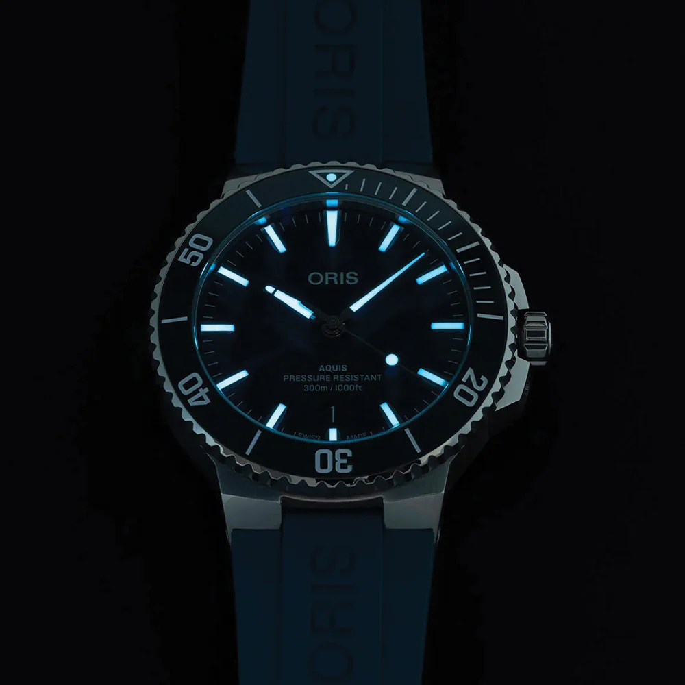 Aquis Date 41.5mm - Blue on Rubber Strap - Image 5