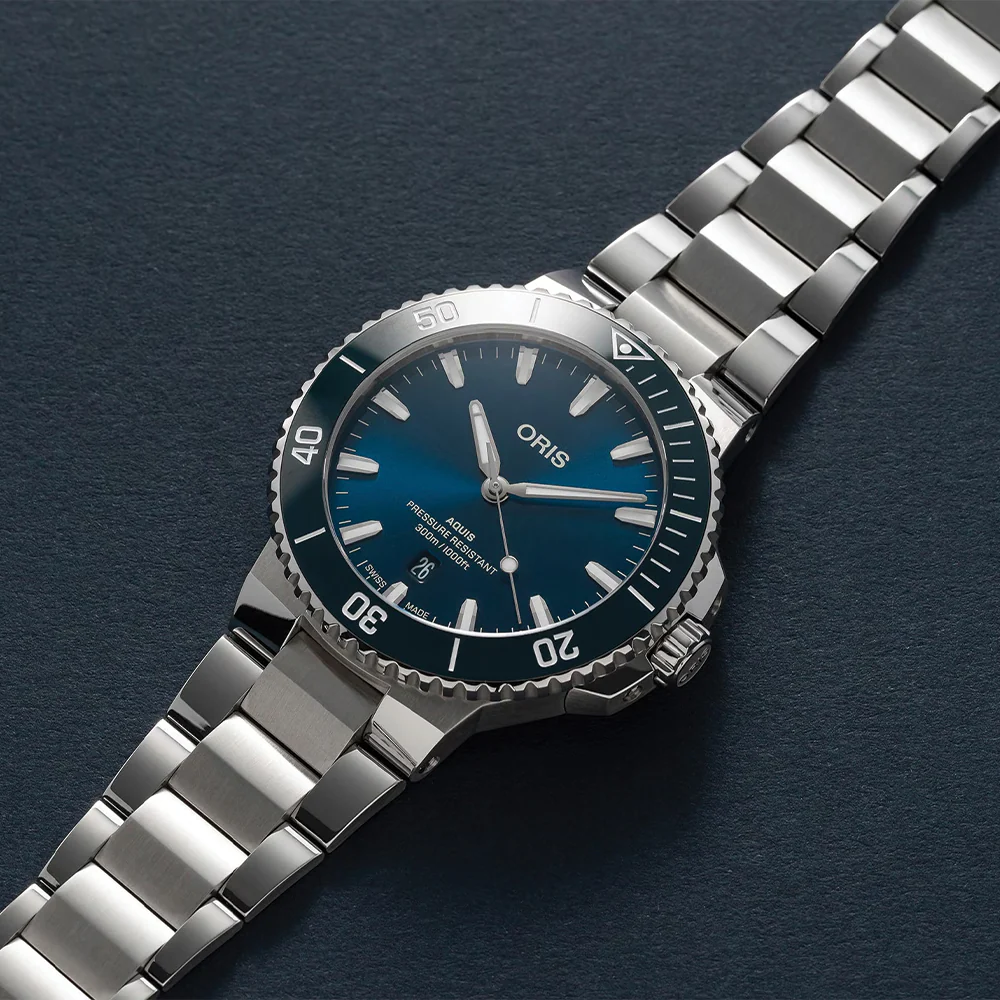 Aquis Date 43.5mm - Blue on Bracelet - Image 3