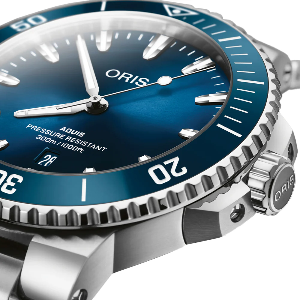 Aquis Date 43.5mm - Blue on Bracelet - Image 4