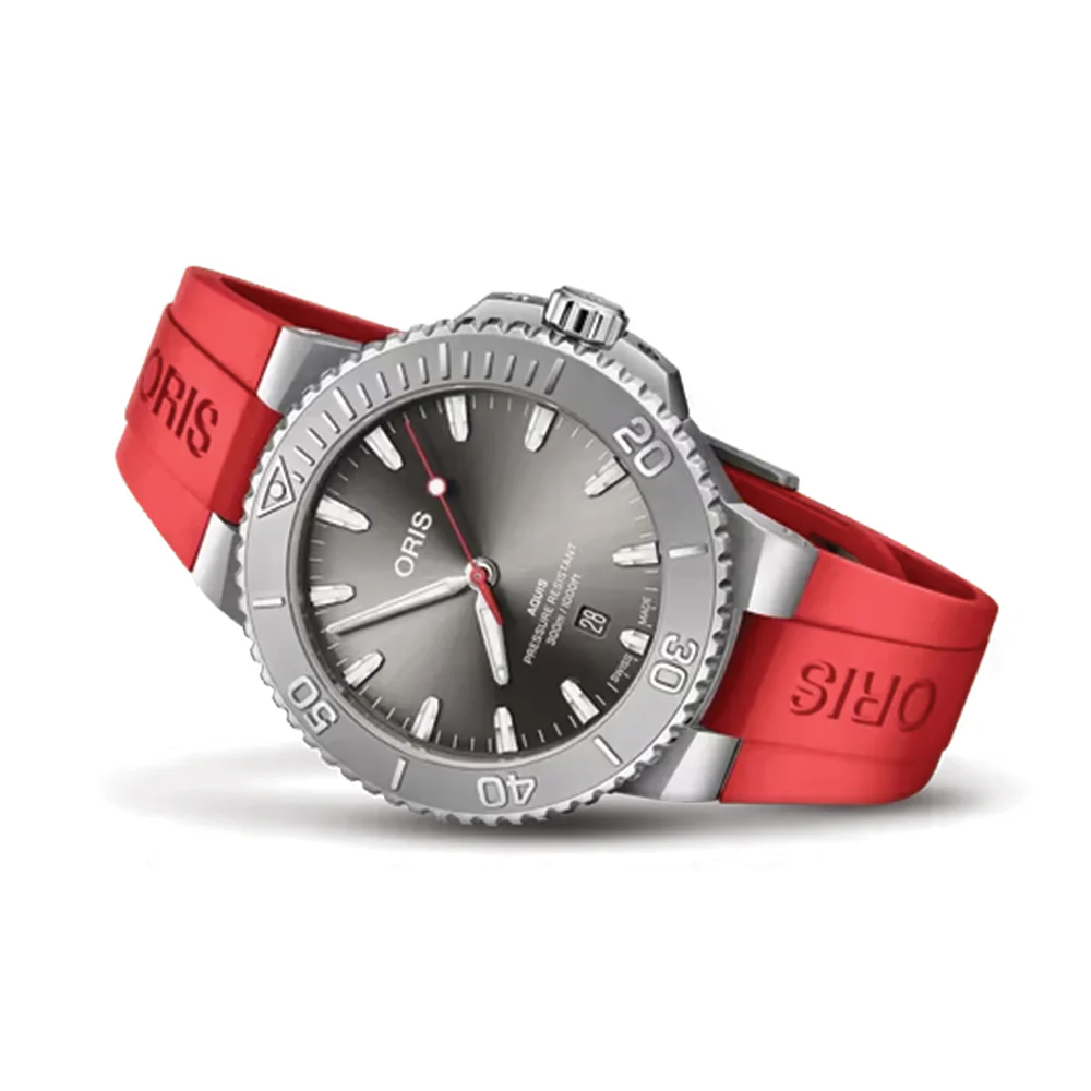 Aquis Date Relief 43.5mm - Silver on Rubber Strap - Image 2