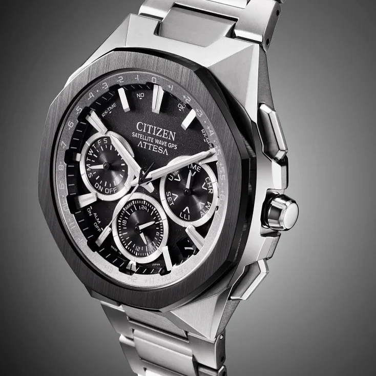 ATTESA Super Titanium™ Satellite Timekeeping 43.2mm - Grey on Bracelet - Image 3