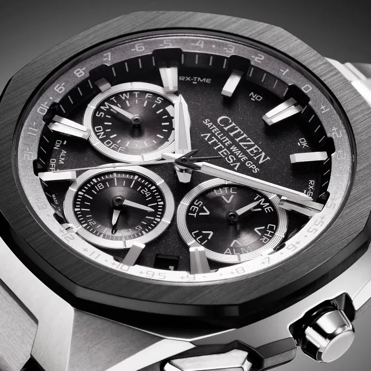 ATTESA Super Titanium™ Satellite Timekeeping 43.2mm - Grey on Bracelet - Image 5