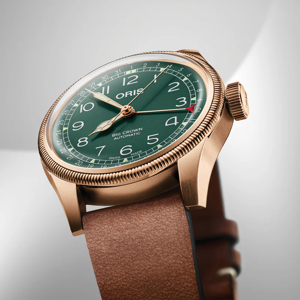 Big Crown Pointer Date 80th Anniversary Edition 40mm - Green on Leather Strap - Image 3