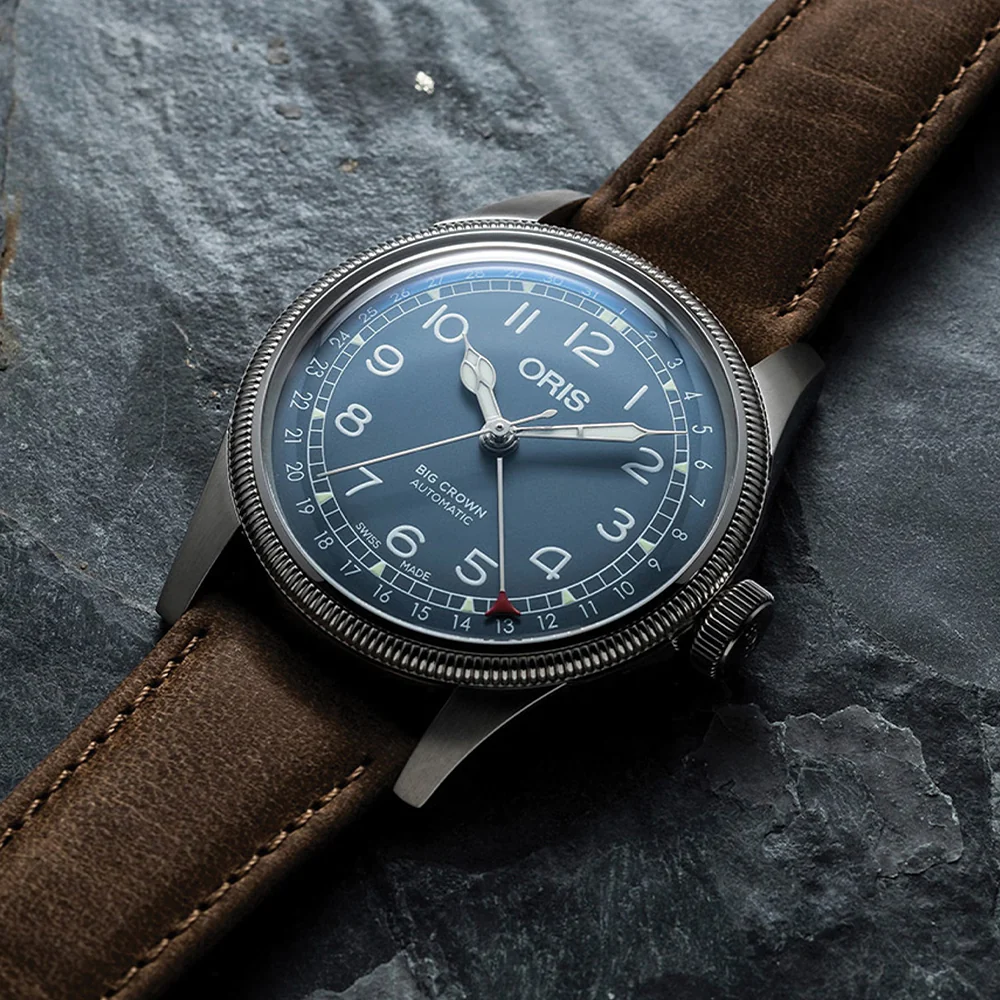 Big Crown Pointer Date 40mm - Blue on Leather Strap - Image 2