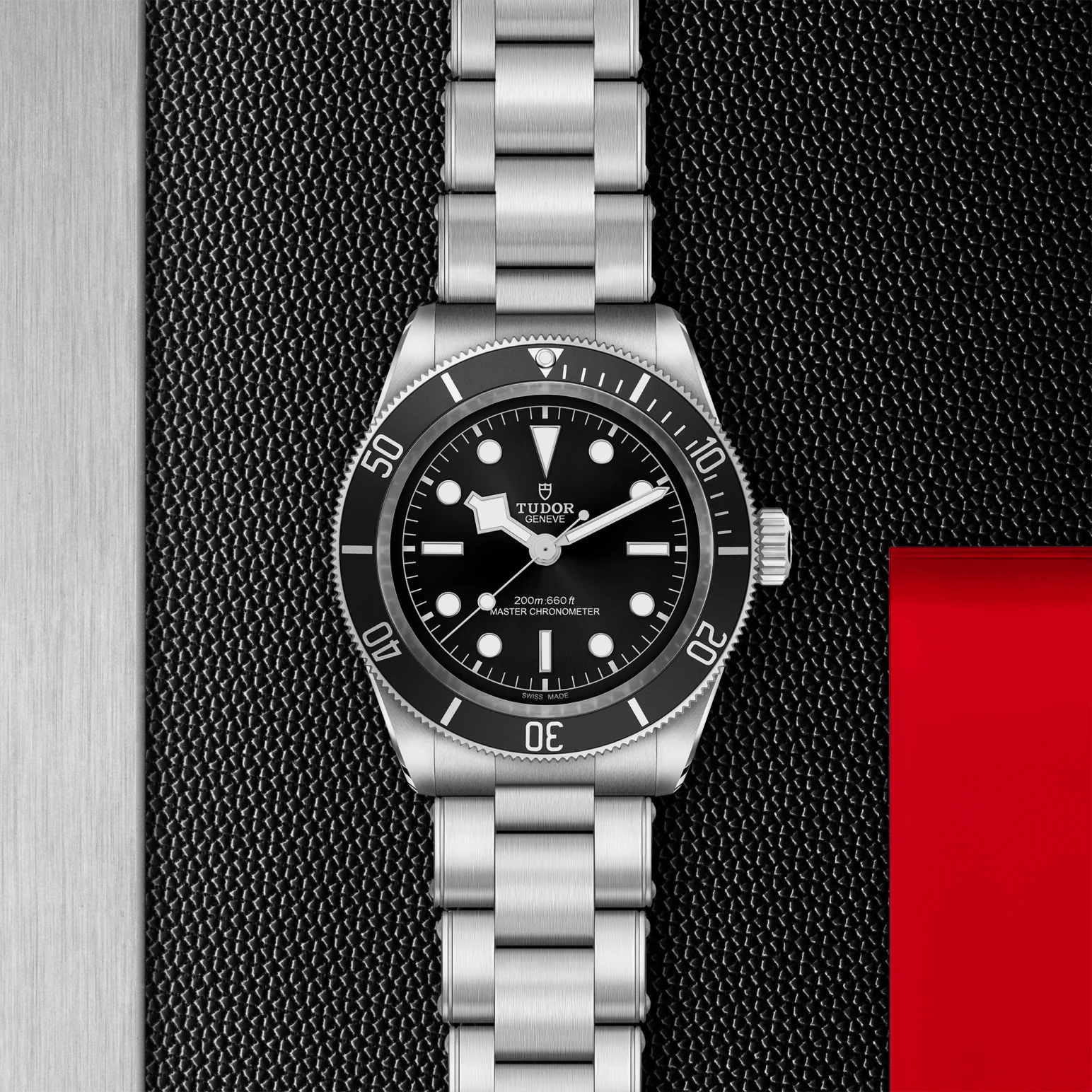 Black Bay 41mm - Black on Bracelet - Image 2