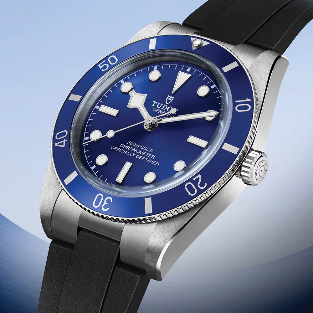 Black Bay 54 37mm - Blue on Rubber Strap - Image 5