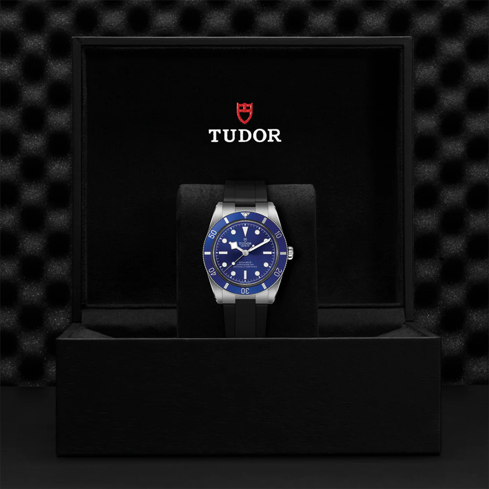 Black Bay 54 37mm - Blue on Rubber Strap - Image 7