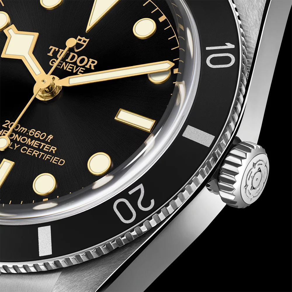 Black Bay 54 37mm - Black on Bracelet - Image 5
