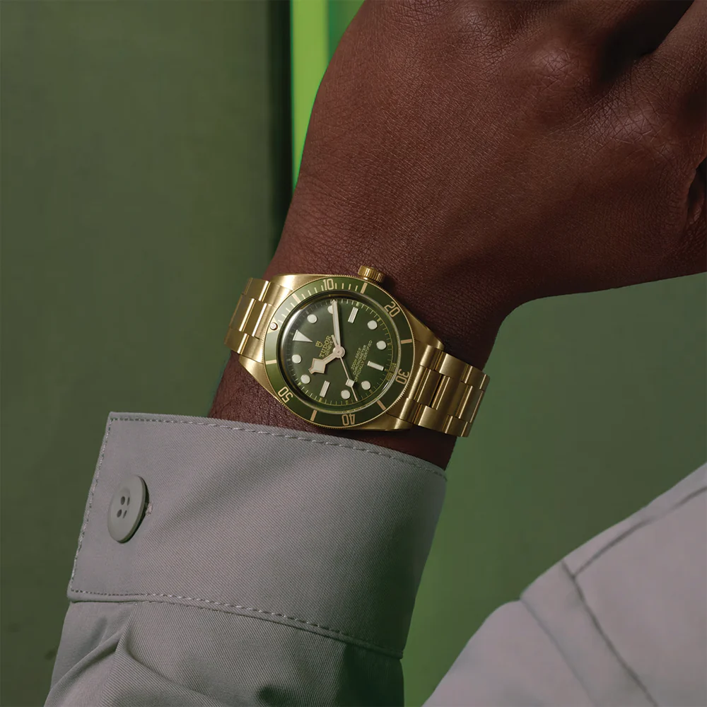 Black Bay 58 18K Yellow-Gold 39mm - Green on Bracelet - Image 3