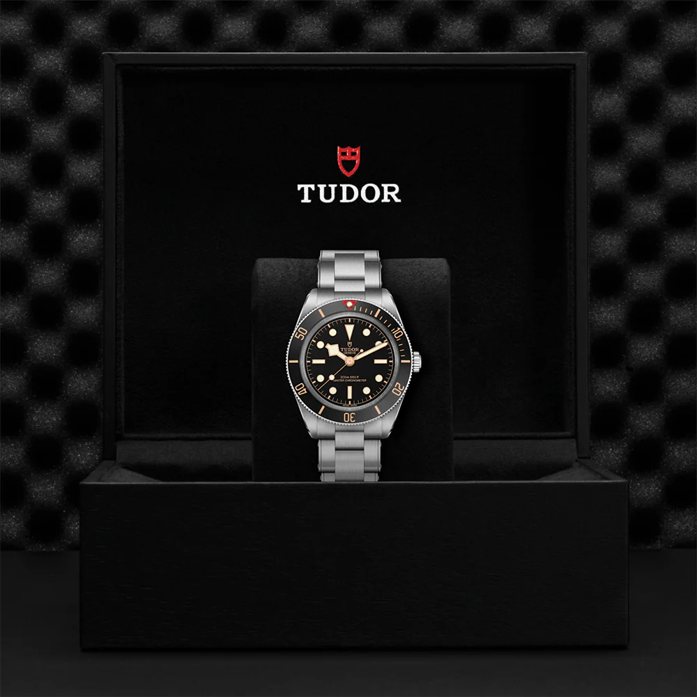Black Bay 58 39mm - Black on 3-Link Bracelet - Image 6
