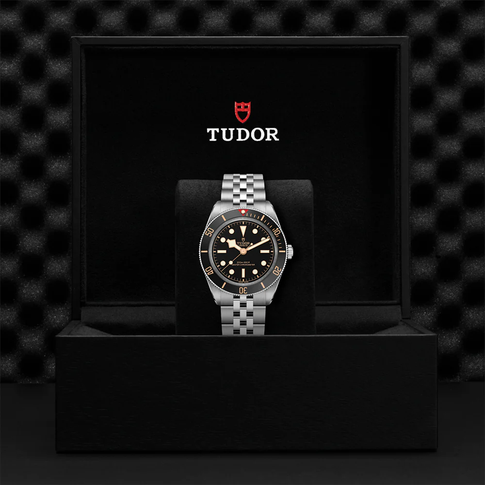 Black Bay 58 39mm - Black on 5-Link Bracelet - Image 6