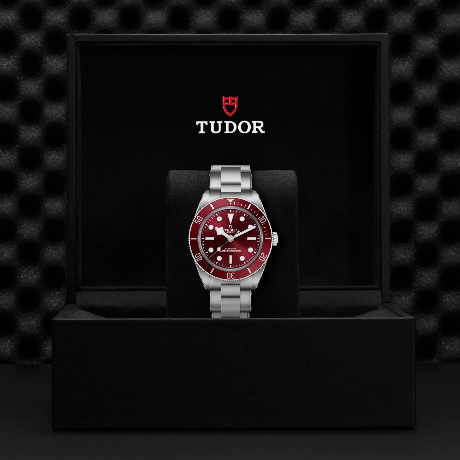 Black Bay 58 39mm - Burgundy on Bracelet - Image 4
