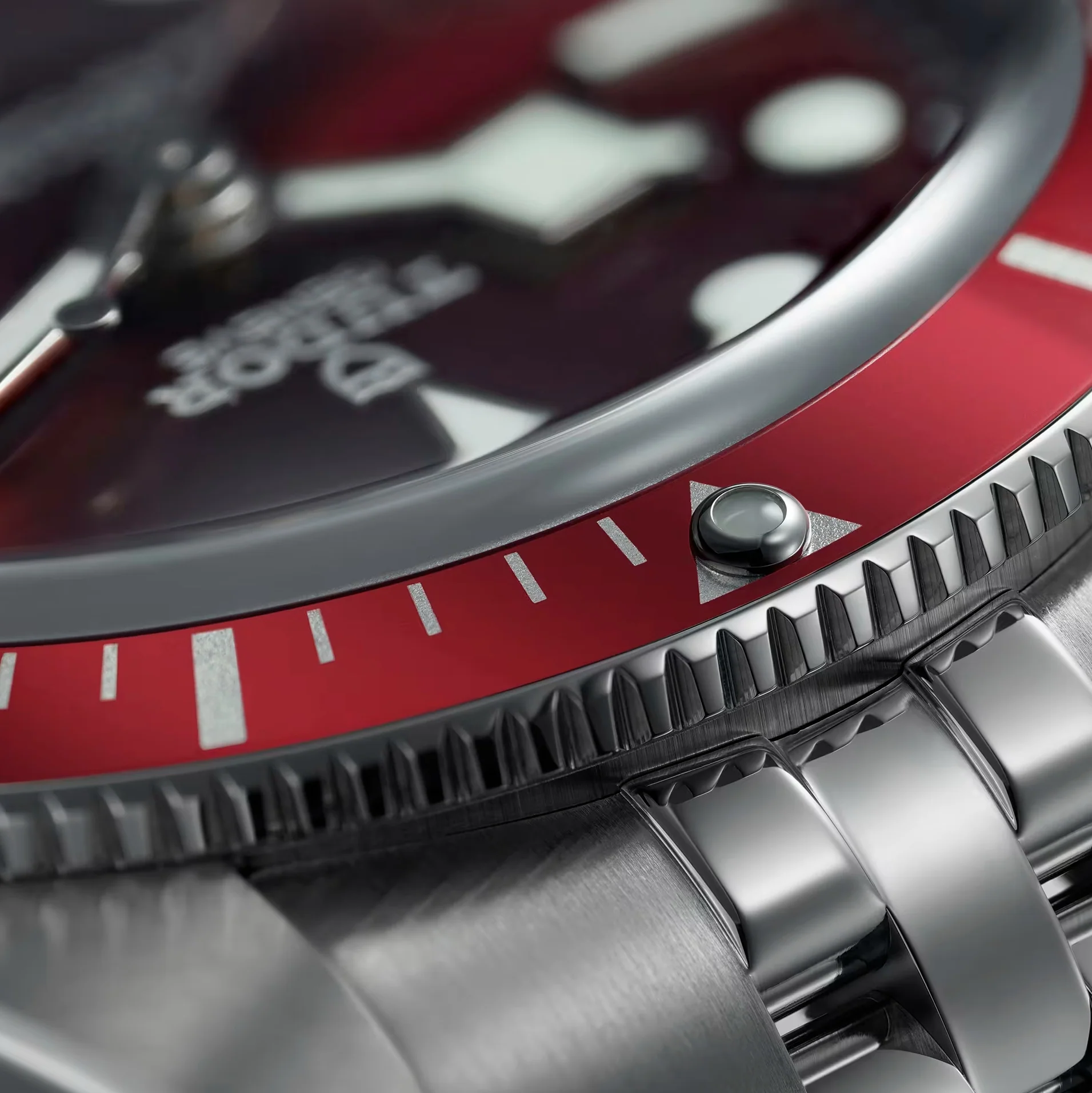 Black Bay 58 39mm - Burgundy on Bracelet - Image 6