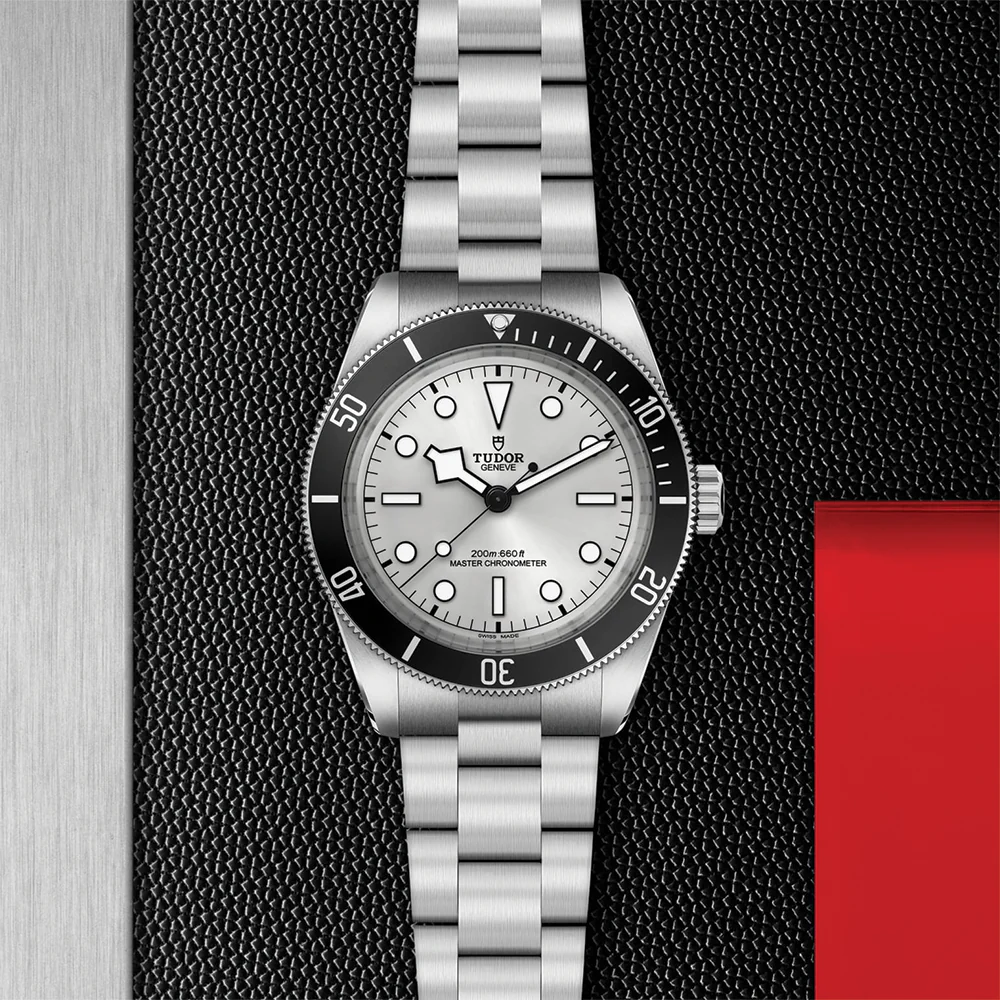 Black Bay 68 43mm - Silver, Black Bezel on Bracelet - Image 2