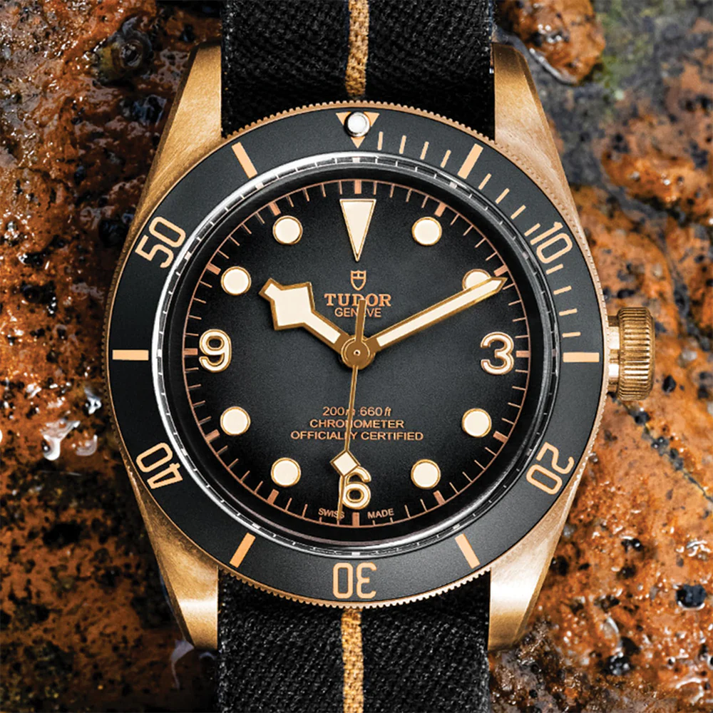 Black Bay Bronze 43mm - Slate Grey on Fabric Strap - Image 5