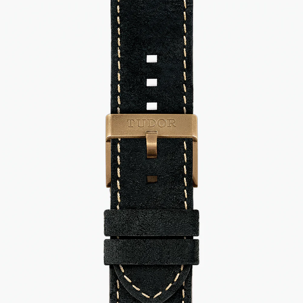 Black Bay Bronze 43mm - Black on Leather Strap - Image 7