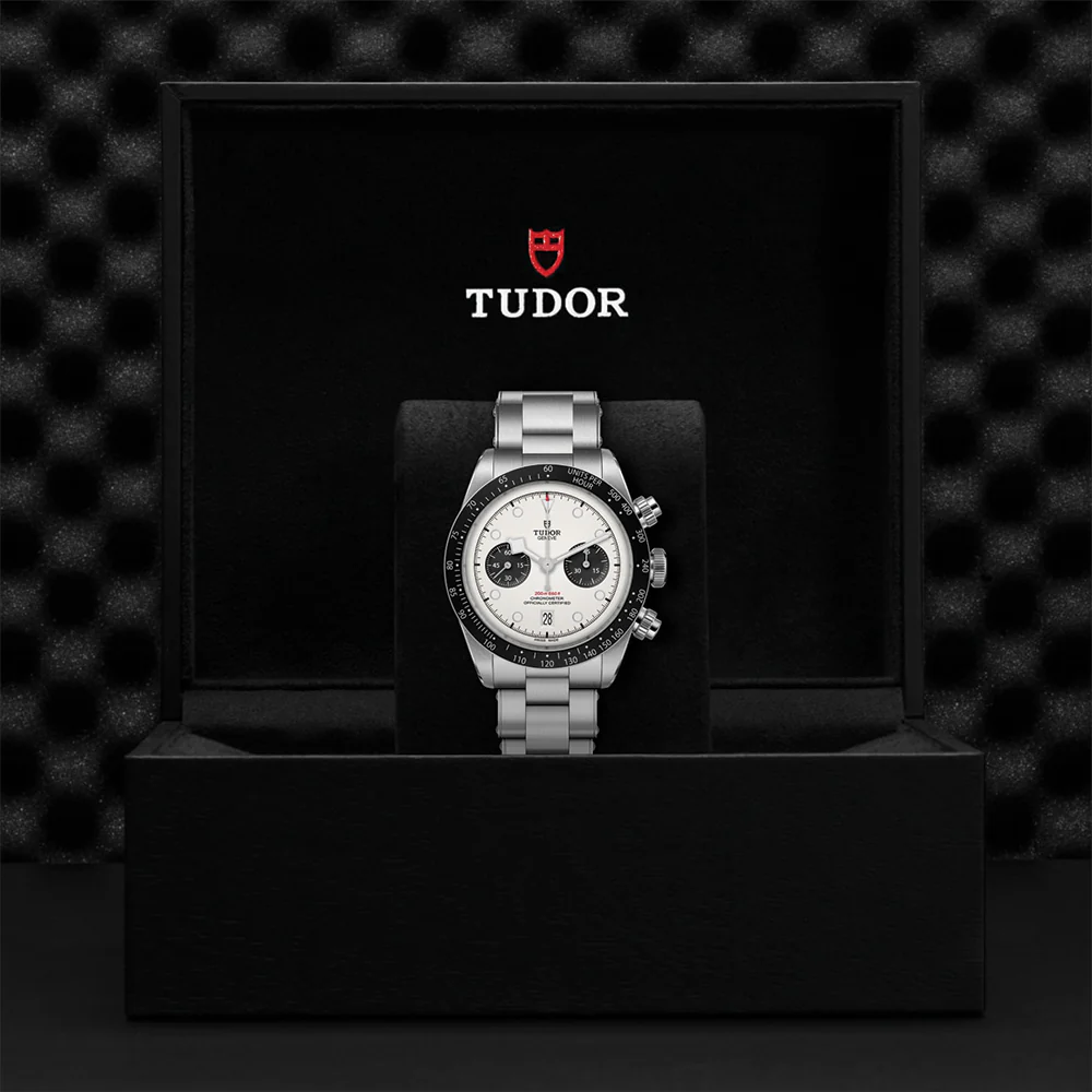 Black Bay Chrono 41mm - White on 3-Link Bracelet - Image 7