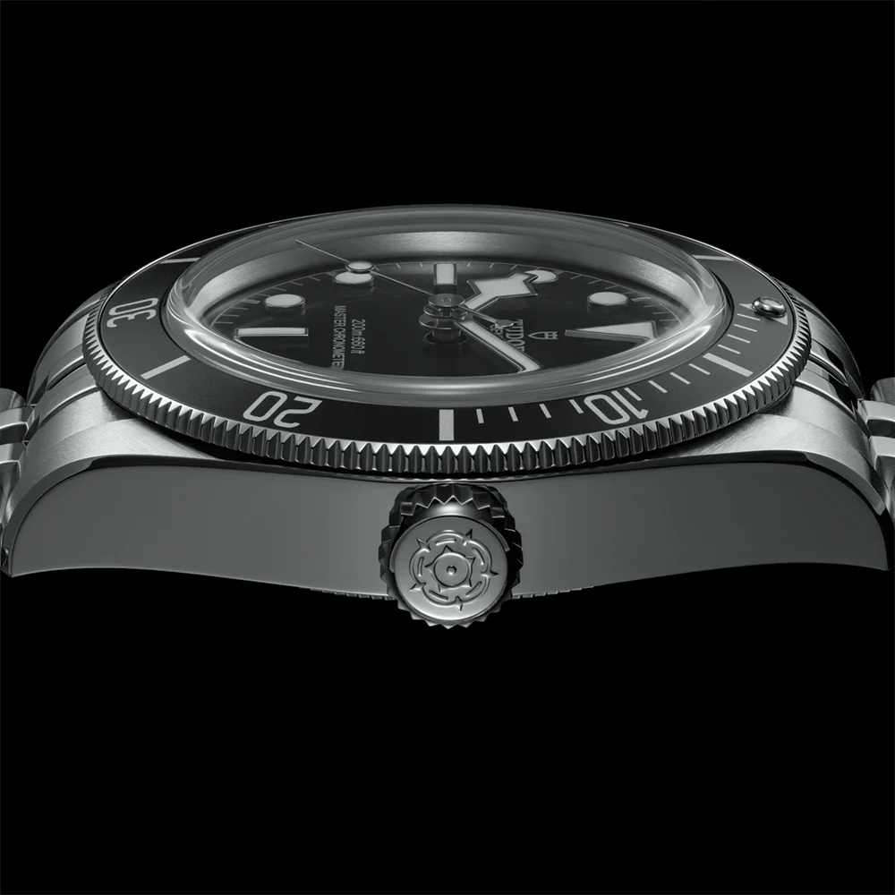 Black Bay 41mm - Black on Bracelet - Image 6