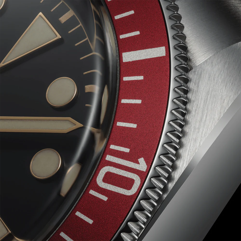 Black Bay 41mm - Black, Burgundy Bezel on Bracelet - Image 7