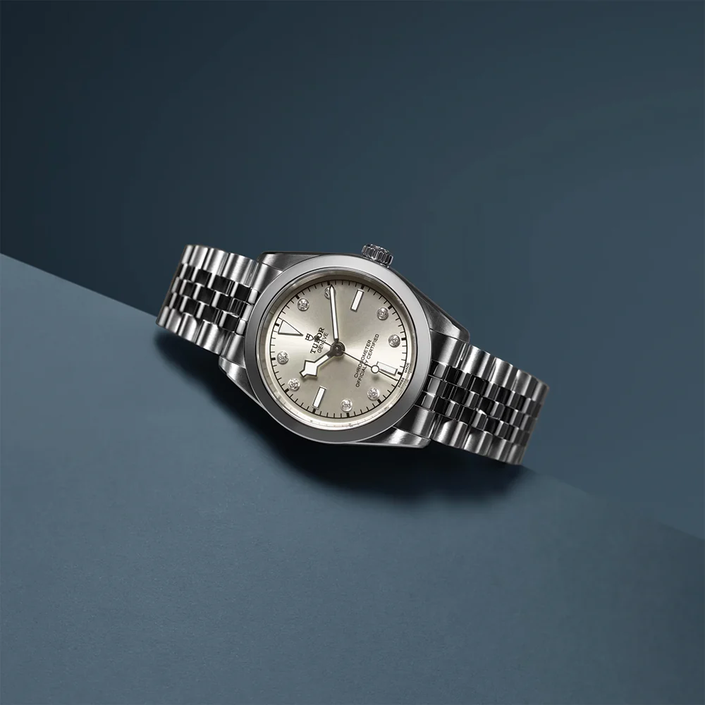 Black Bay One 31mm - Light Champagne, Diamond-Set on Bracelet - Image 4