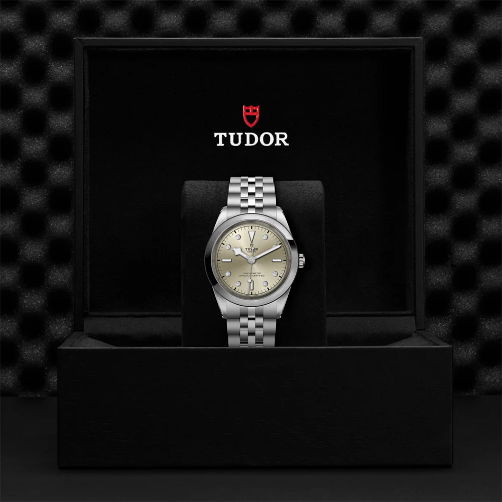 Black Bay One 41mm - Light Champagne, Diamond-Set on Bracelet - Image 5