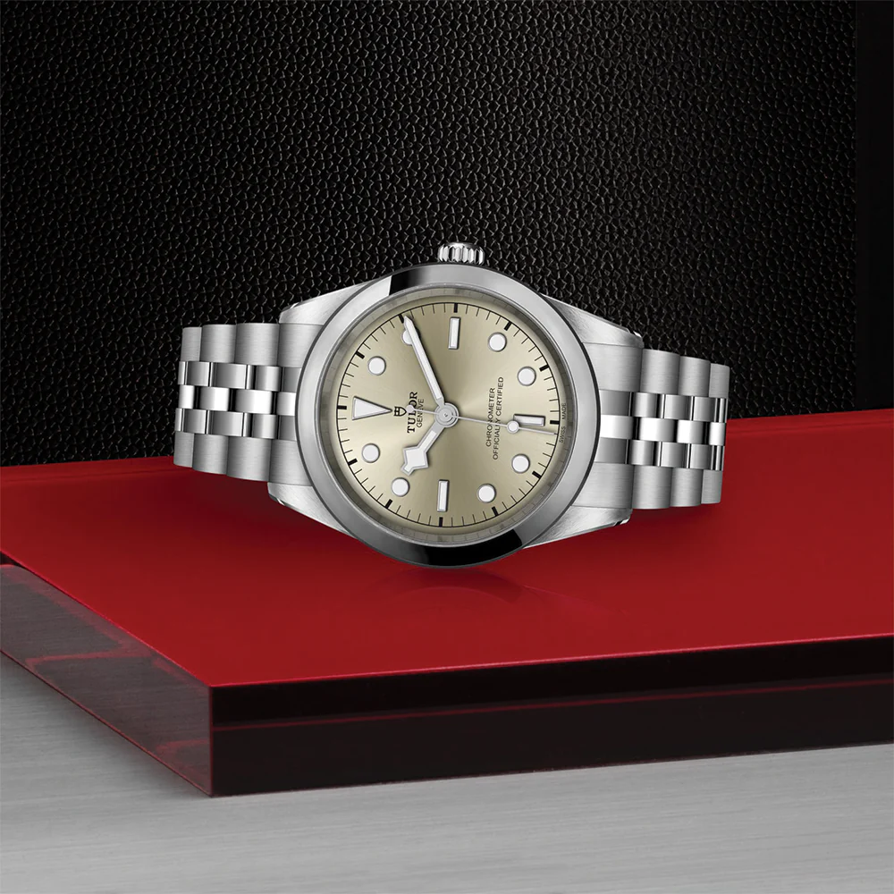 Black Bay One 41mm - Light Champagne on Bracelet - Image 3