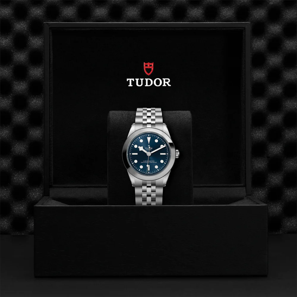 Black Bay One 39mm - Blue on Bracelet - Image 6