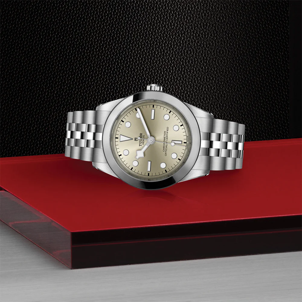 Black Bay One 39mm - Light Champagne on Bracelet - Image 3