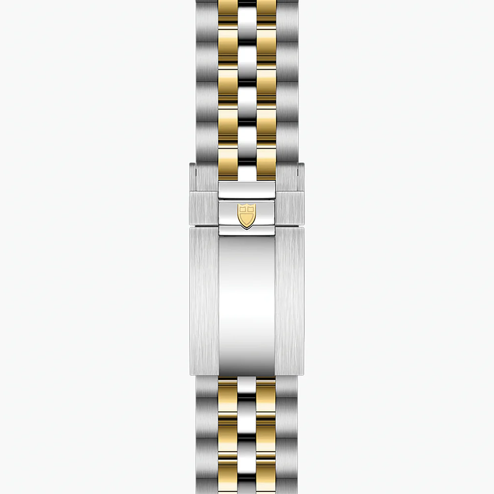 Black Bay One S&G 39mm - Silver on Bracelet - Image 4
