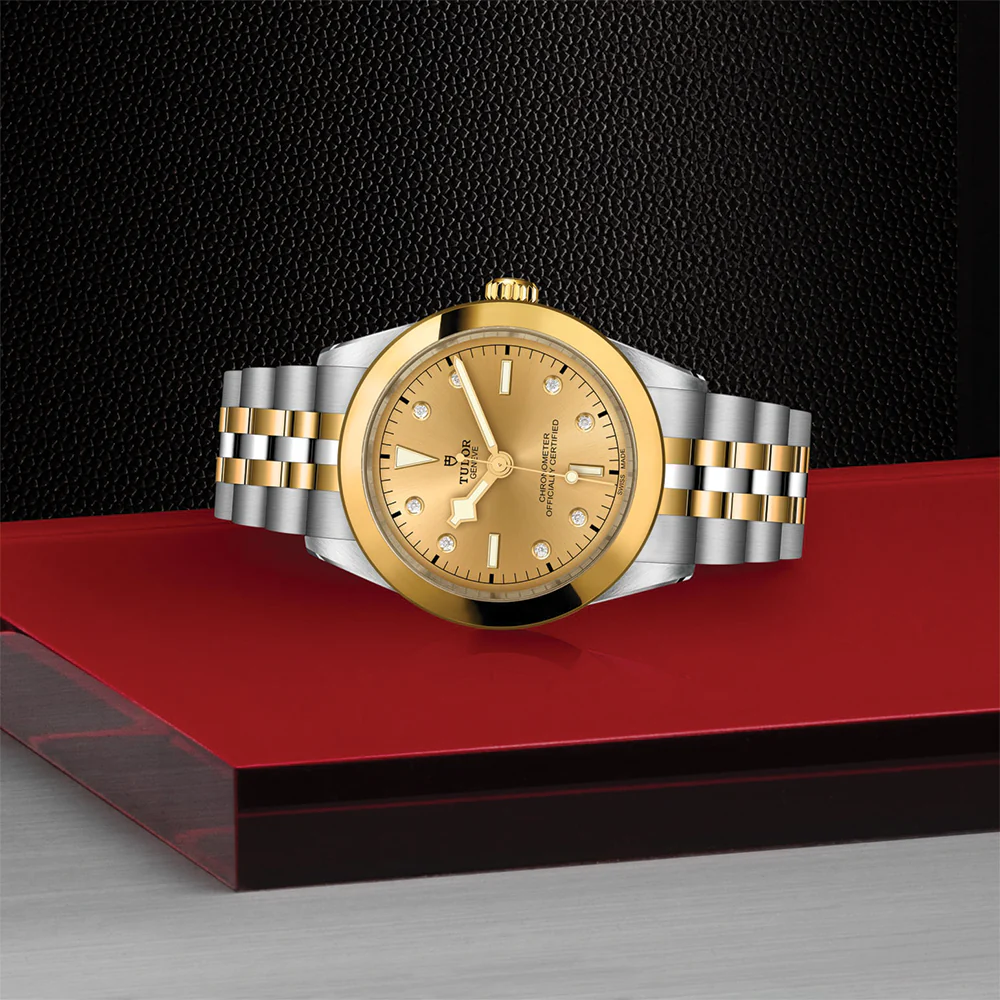 Black Bay One S&G 39mm - Champagne, Diamond-Set on Bracelet - Image 3
