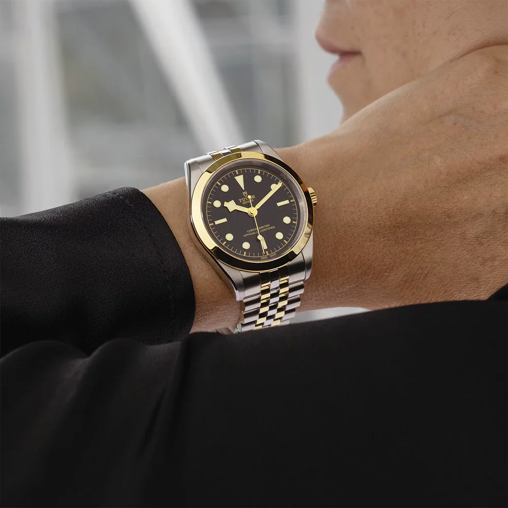 Black Bay One S&G 39mm - Black, Diamond-Set on Bracelet - Image 3