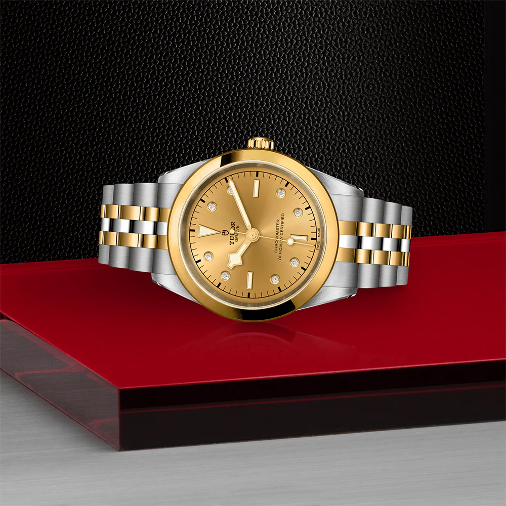 Black Bay One S&G 41mm - Champagne, Diamond-Set on Bracelet - Image 3