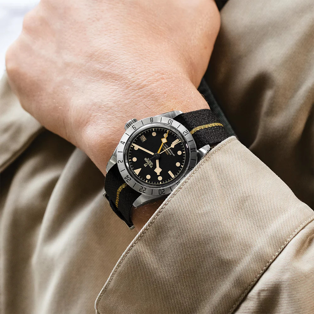 Black Bay Pro 39mm - Black on Fabric Strap - Image 3