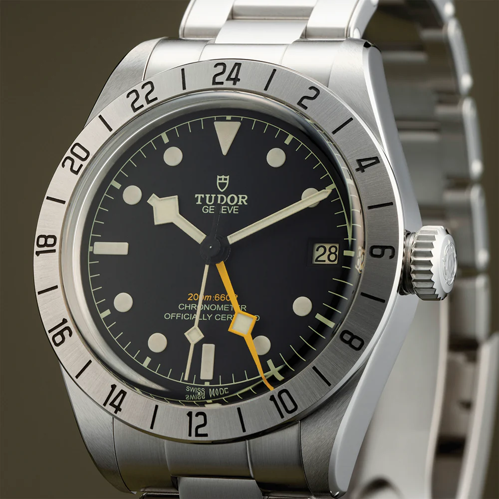 Black Bay Pro GMT 39mm - Black on Bracelet - Image 5