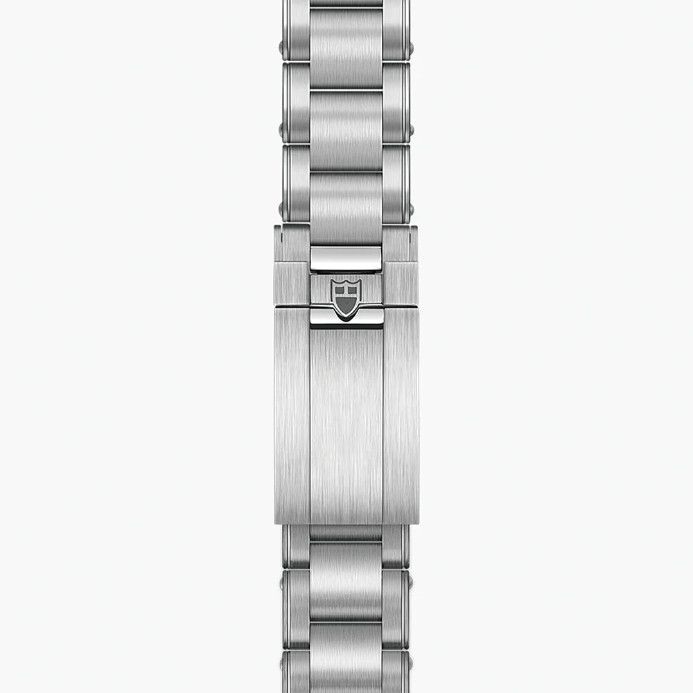 Black Bay Pro GMT 39mm - Black on Bracelet - Image 7