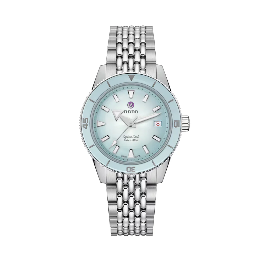 Captain Cook Automatic 39mm - Light Blue on Bracelet