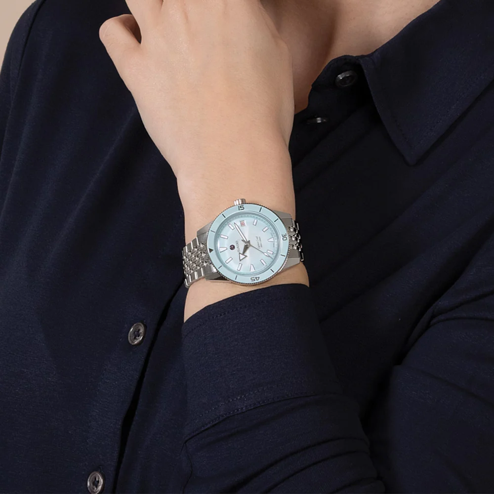 Captain Cook Automatic 39mm - Light Blue on Bracelet - Image 2